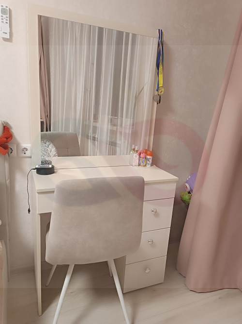 Туалетный столик Глоу