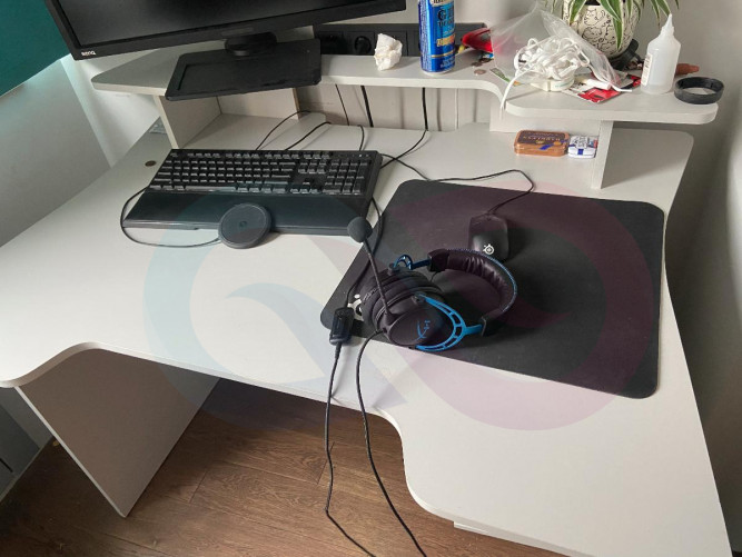 Стол компьютерный Макси